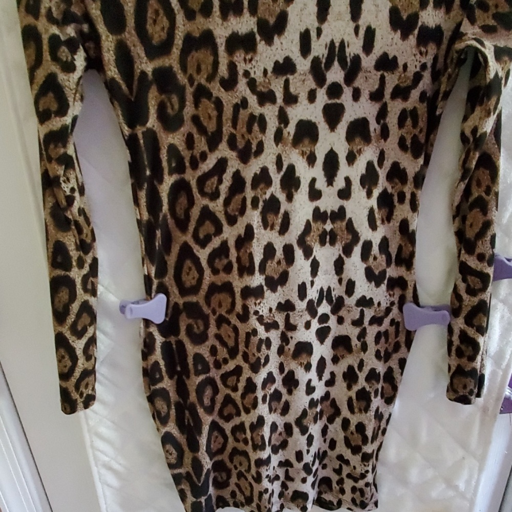 Dress - Picture 3 of 3